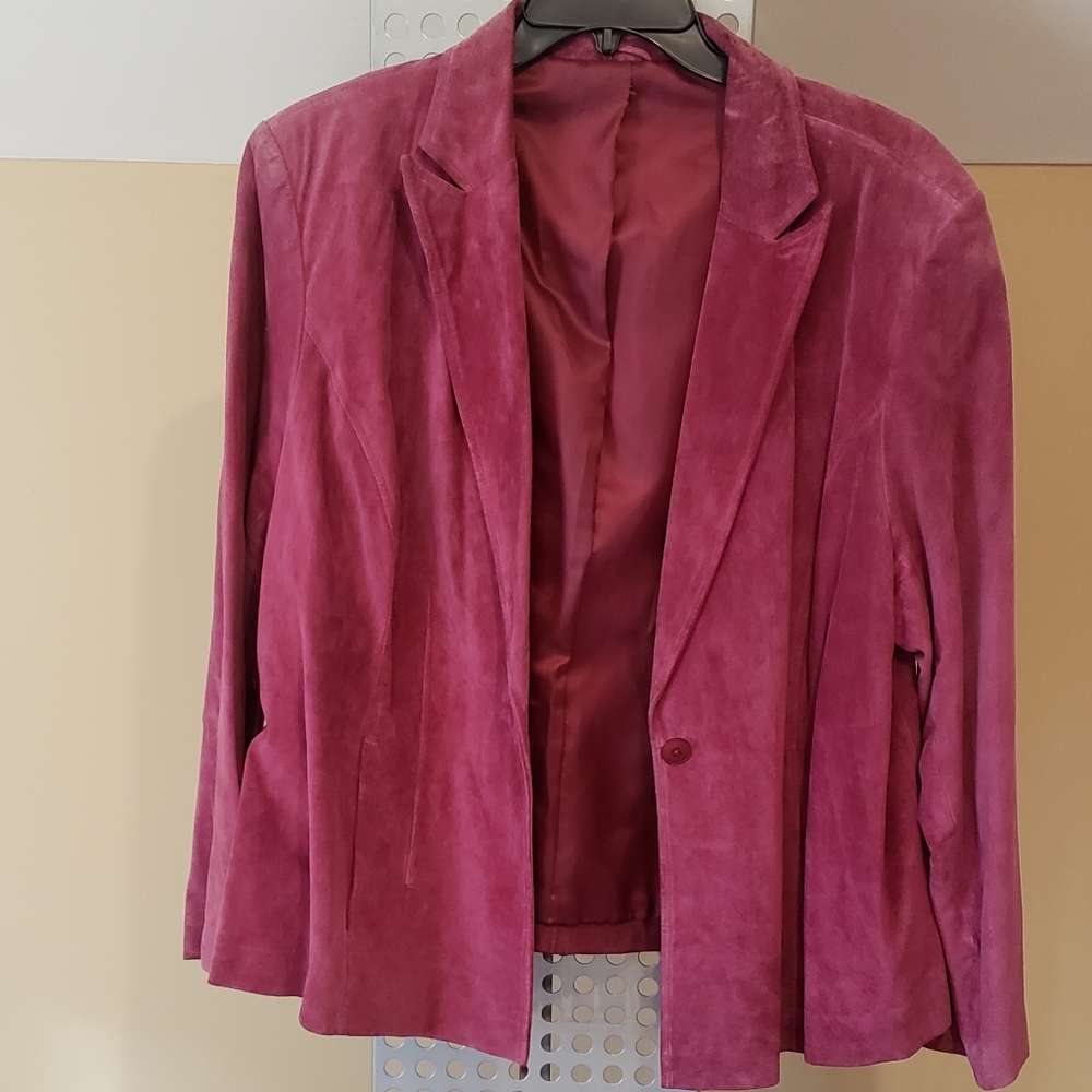 Plus Size 100% Suede Blazer Size 22/24